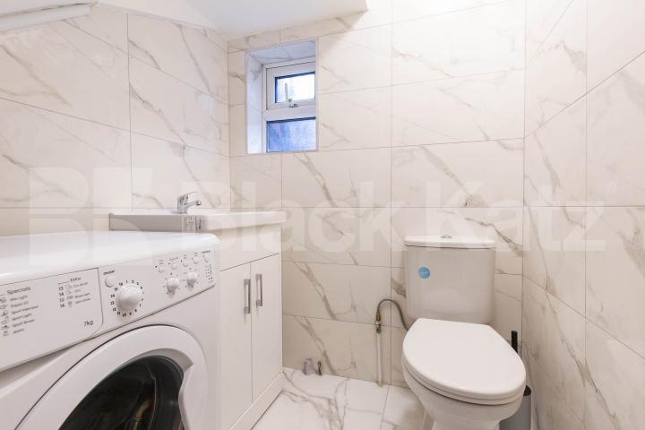 Newly refurbished 4 bed property located near Shoreditch Park Hoxton Street, Hoxton